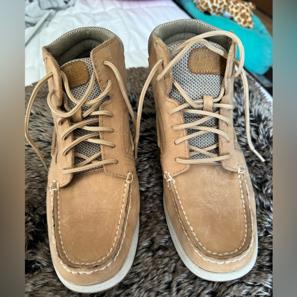 Women’s Sperry boots